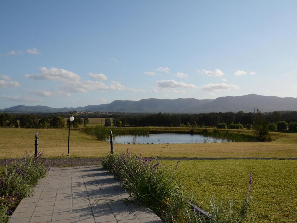 Silver Springs 6Br Luxury Homestead Rothbury Extérieur photo